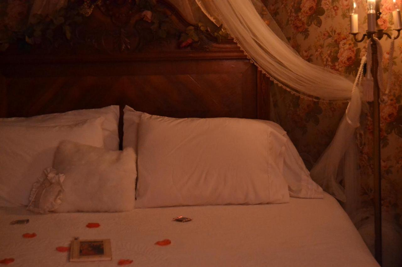 Carleton House Bed And Breakfast Bonham Buitenkant foto